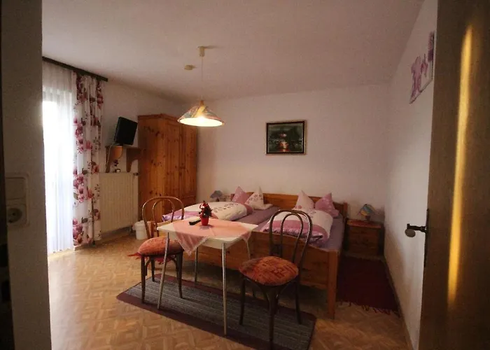 Gasthaus-pension Hilmer * Falkenfels