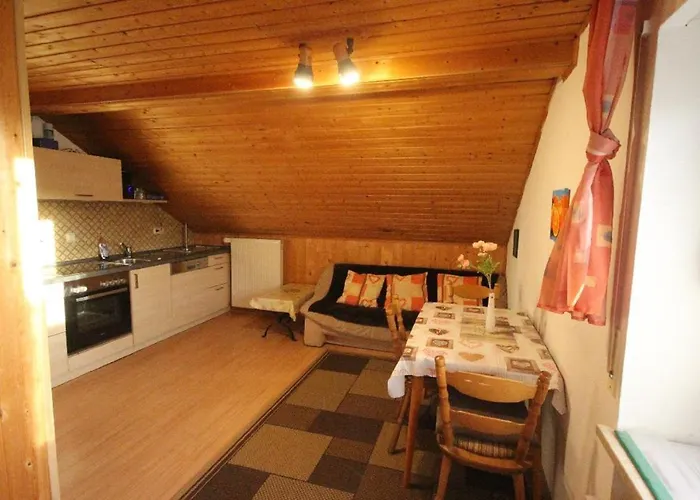 Gasthaus-pension Hilmer Falkenfels